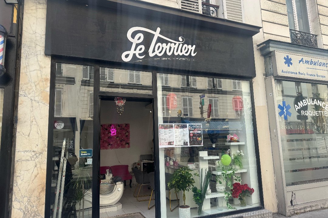 🌹NAIL ART 12🌹 (Le levier), Rue de Charenton, Paris