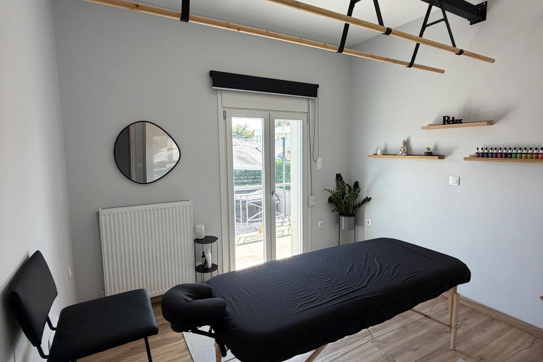 Holistic Therapy by Dafni, Μαρούσι, Αττική