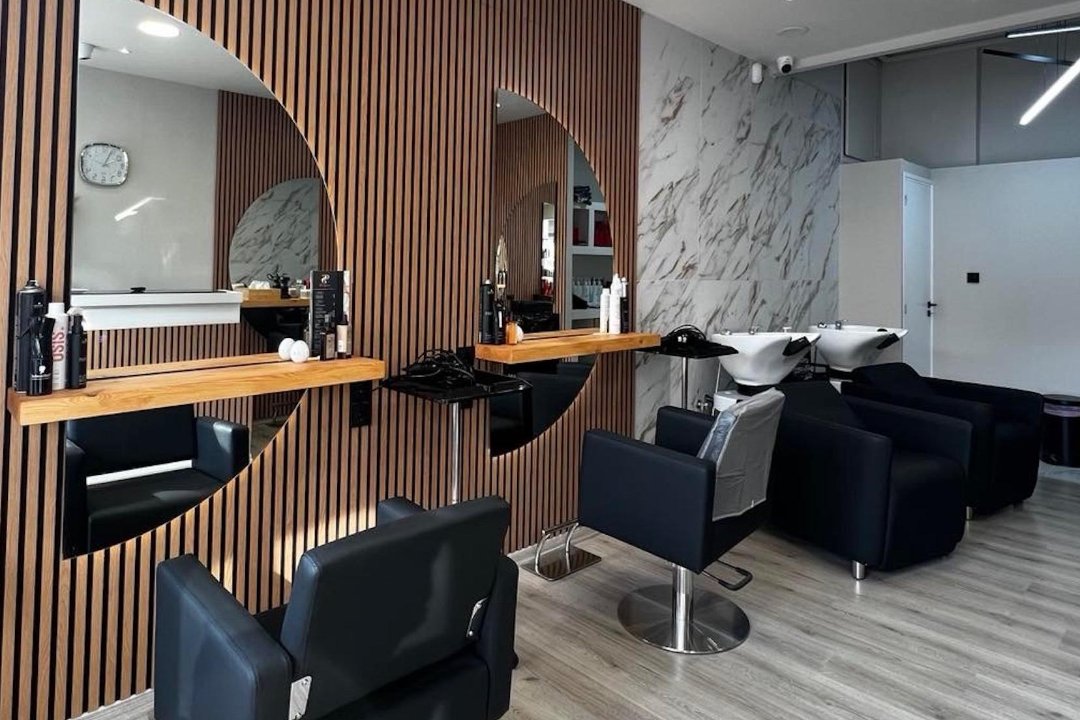Prive Saloon, Ελληνικό, Αττική