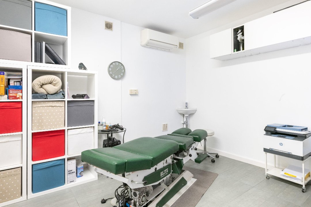 Osteo & Wellness Centre, Loughton, Essex