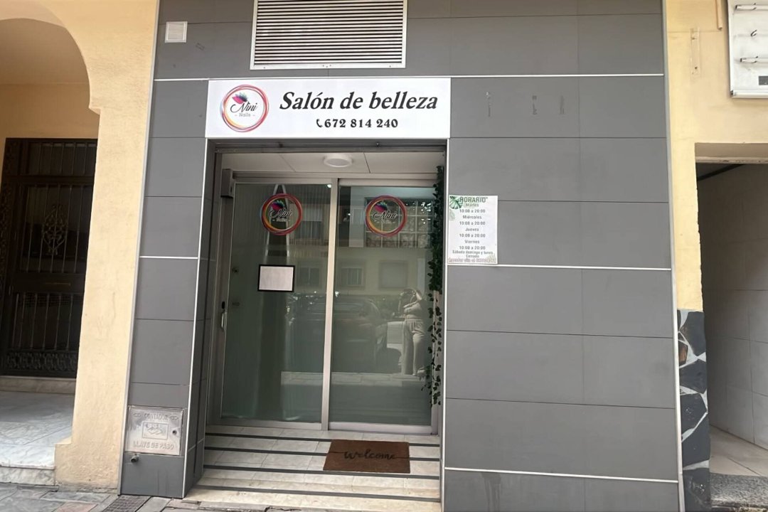 Nini Nails Salón de Belleza, Fuengirola