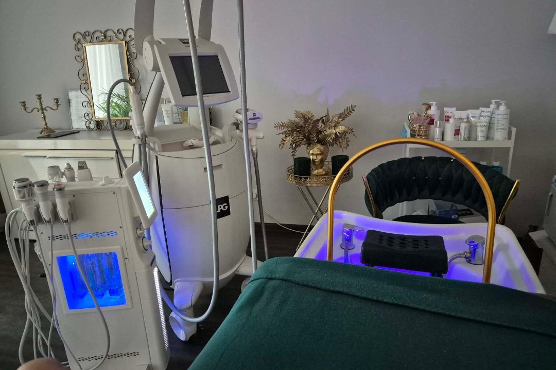 Grožis Tau LPG & Rfx3-3D, Šnipiškes, Vilnius