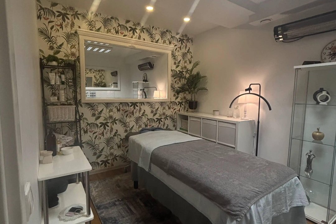 LATE SALONAS - INGA, Pilaite, Vilnius
