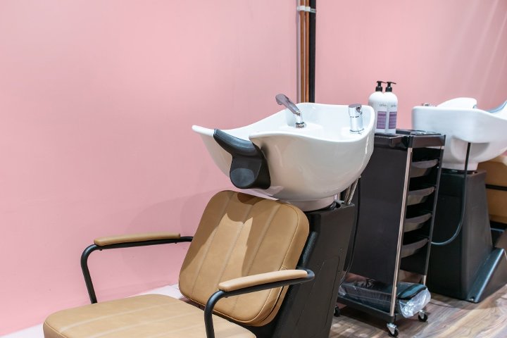 Nona Velvet Salon - Coiffure London - Photo de galerie - OneBooking