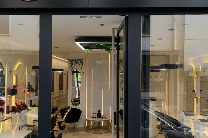 HN Beauté - Coiffure Paris - Photo de galerie - OneBooking