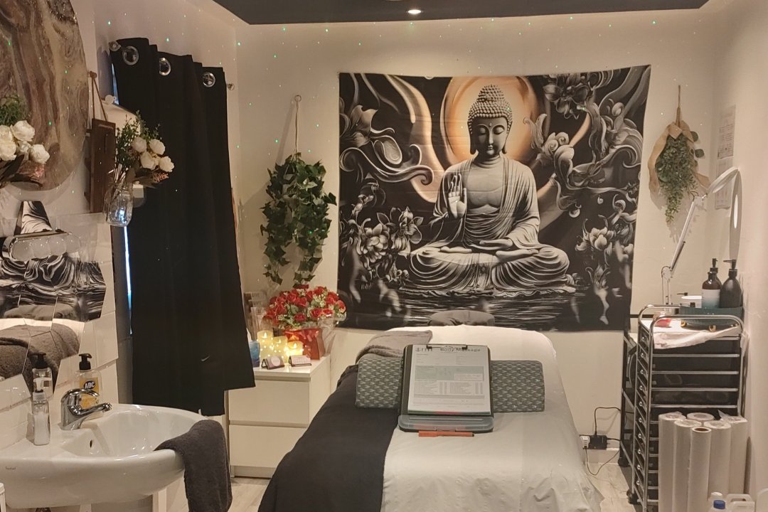Above & Beyond Beauty & Massage, Mansfield, Nottinghamshire