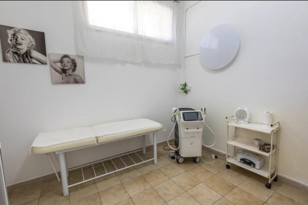 ATHENA BEAUTY STUDIO KM, Sanluri, Sardegna