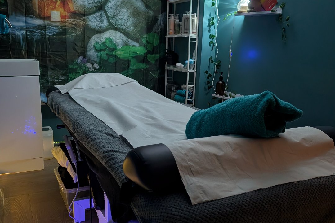 Charisma Full Circle Massage, Purley Oaks, London