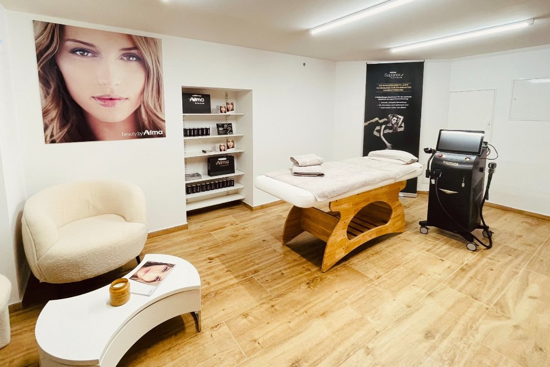 Your Hair Solution, Schöneberg, Berlin