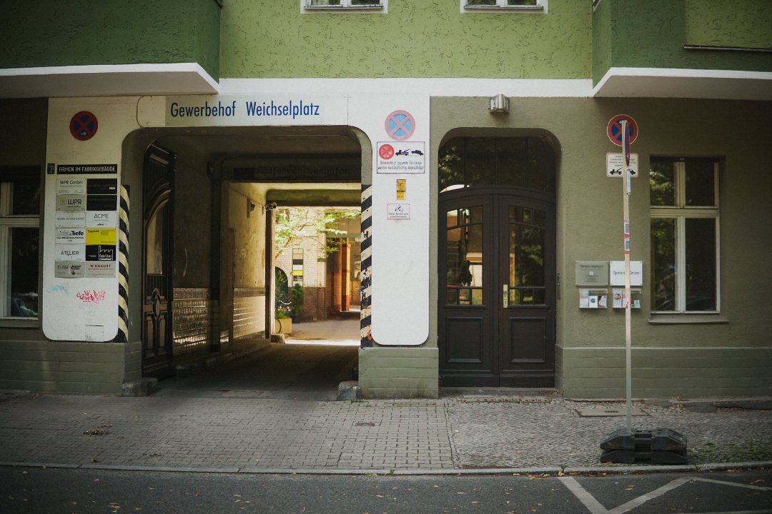 Katrin Bouhnik, Sonnenallee, Berlin