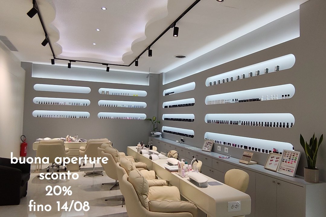Chic Nails Spa - Pavia, Pavia, Lombardia
