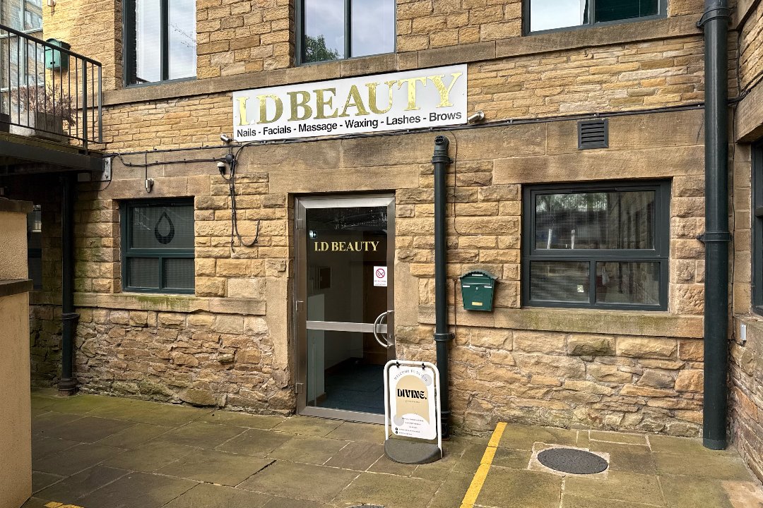 Emma Louise SPMU & Advanced Treatments, Shipley, West Yorkshire