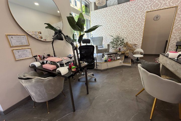 Celeste Beauty Nails - Onglerie Roma - Photo de galerie - OneBooking