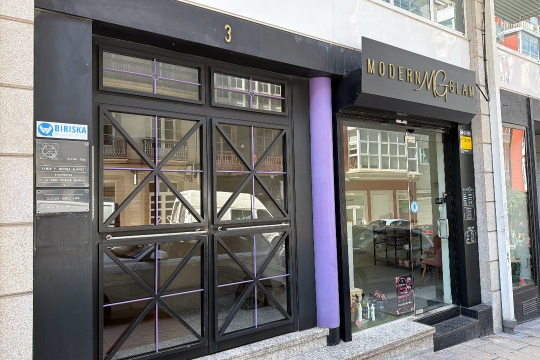 Modern Glam Salon, Lugo