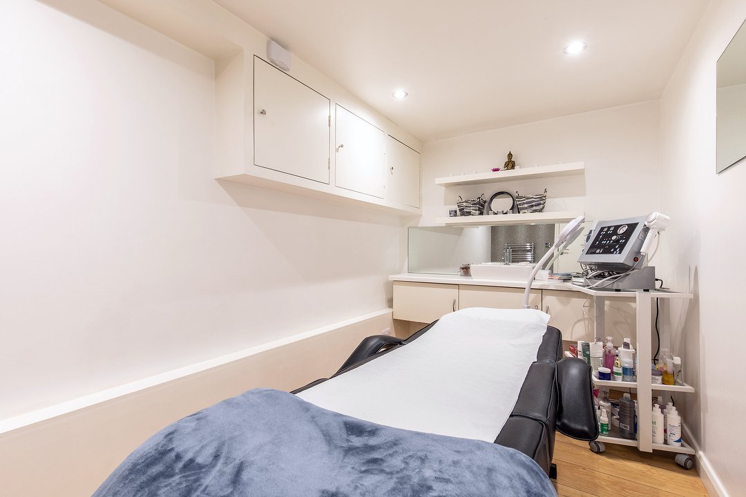 Alexandra at Visage Beauty Salon, East Sheen, London