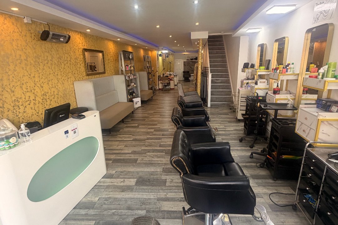 Baddy's Parlour, Bolton