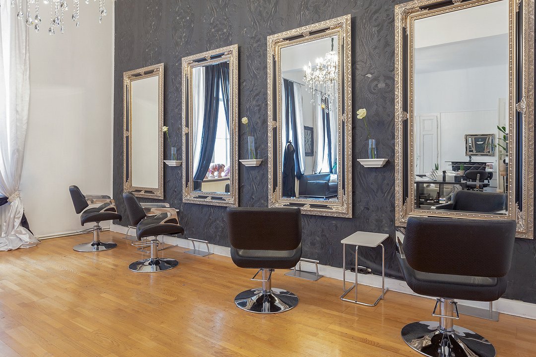 Fenixia #lovemyHair, 1. Bezirk, Wien