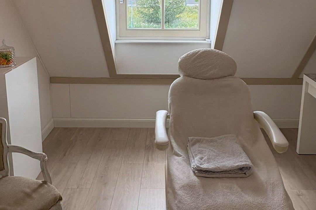 Weesper Brow & Glow, Weesp, Noord-Holland