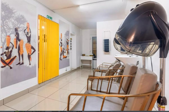 Locs & Style Studio - Coiffure London - Photo de galerie - OneBooking