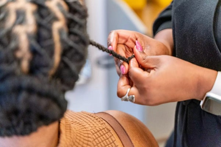 Locs & Style Studio - Coiffure London - Photo de galerie - OneBooking