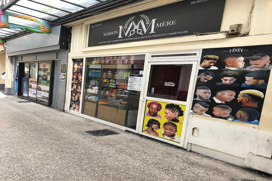 Maison-Mère, Métro Strasbourg-Saint-Denis, Paris