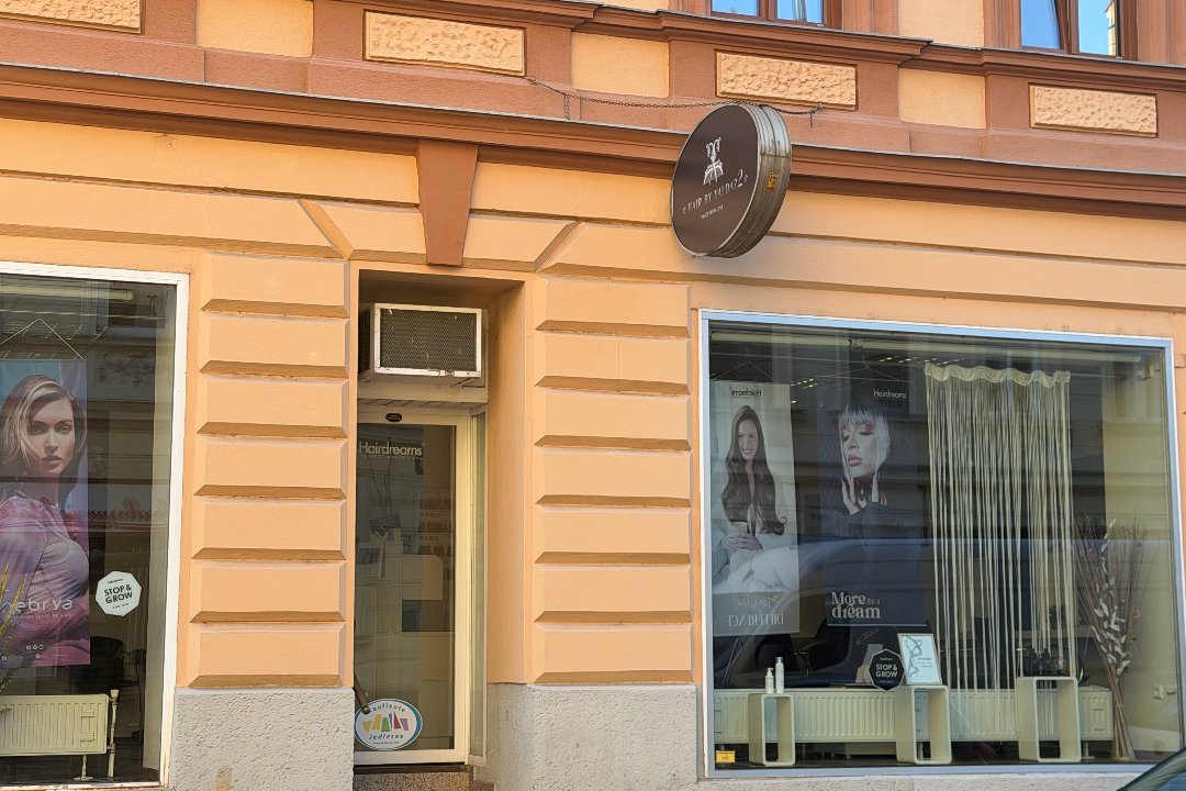 Hair by Yaldaz 2, Shopping Centre Nord, Wien