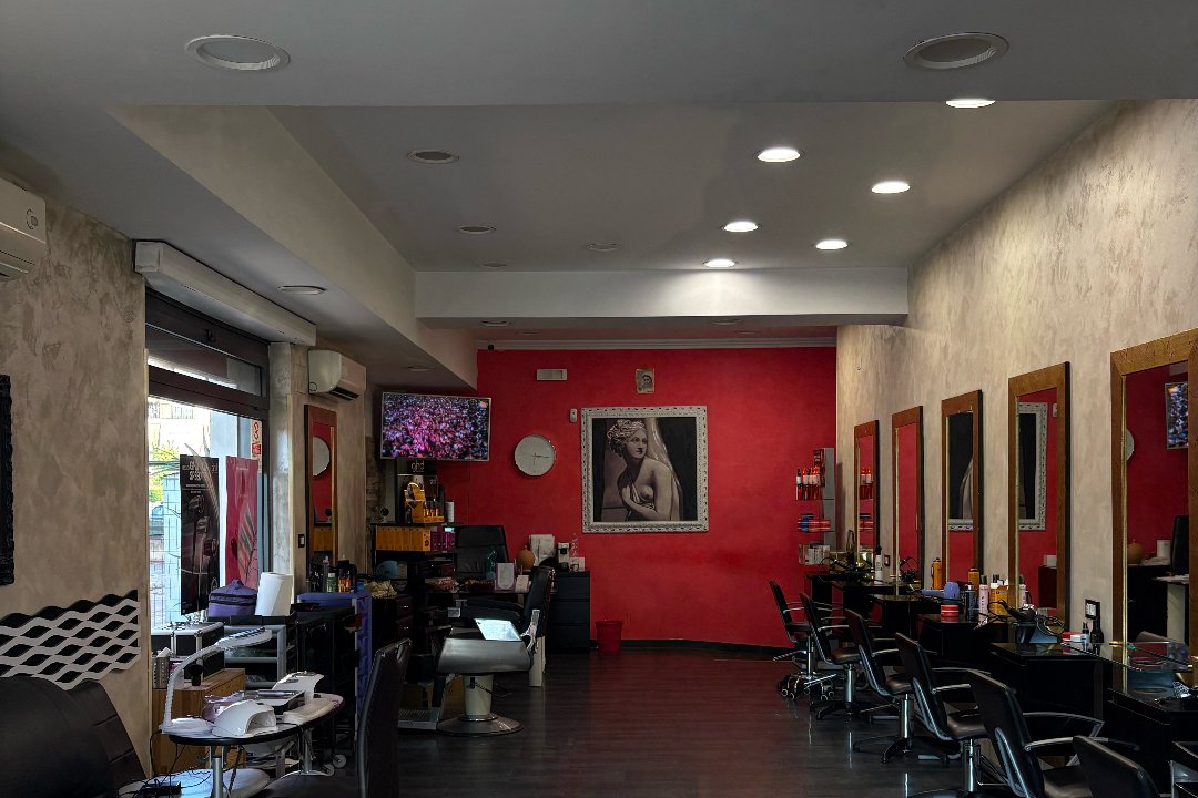 M&D&C  Parrucchieri ed Estetica, Pian due Torri, Roma
