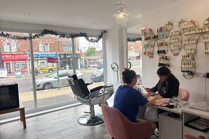 Shirley Nails & Beauty Bar - Onglerie Southampton - Photo de galerie - OneBooking