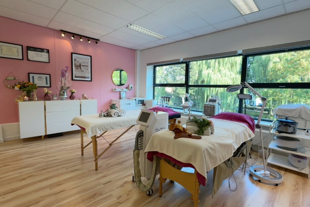 Danna Beauty Studio, Lombardijen, Rotterdam