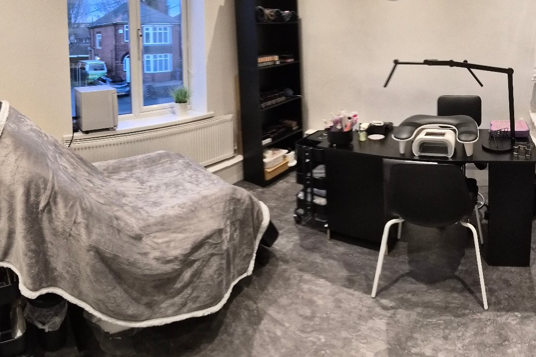 House of Holland - Nails Aesthetics Beauty, Southey, Sheffield