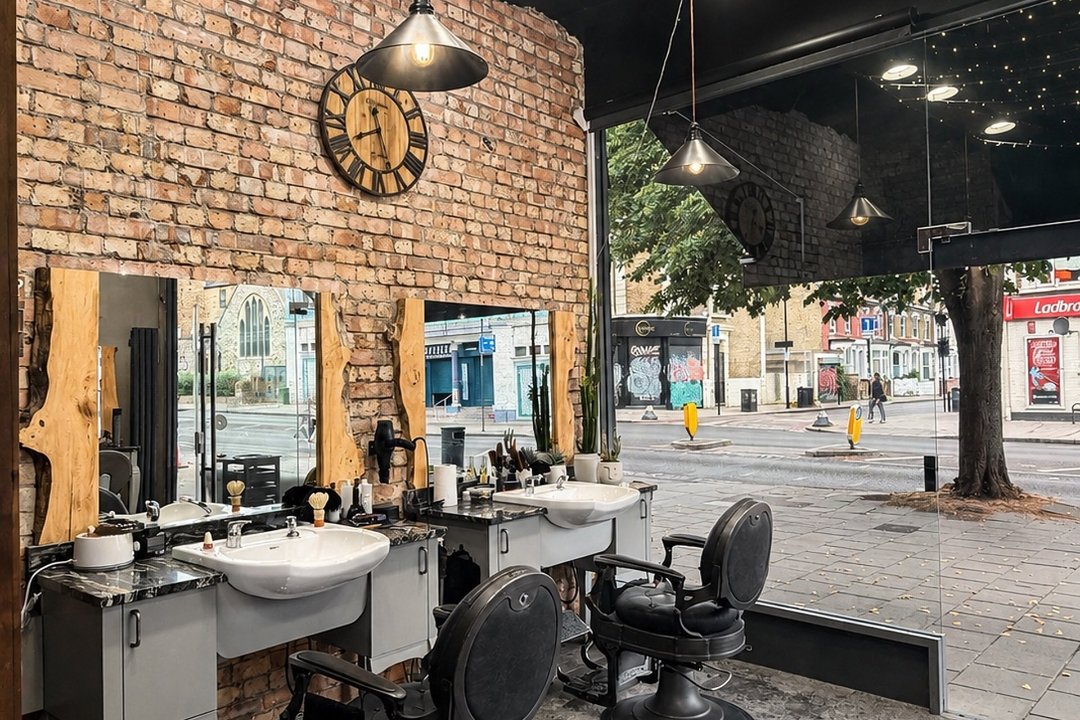 Men’s Fantasy Hair Salon, Hackney Downs, London