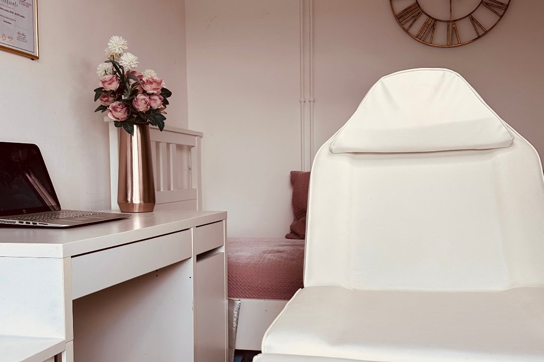 Aesthetic BioGlow Clinic, Woodside Park, London