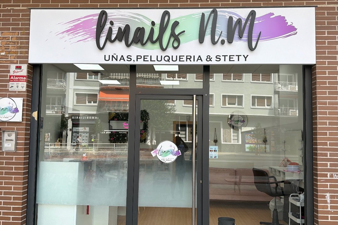 Linailsspa uñas , peluquería & stety, Milagrosa, Pamplona