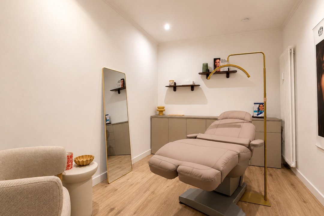 Unika Skin, Neu-Westend, Berlin