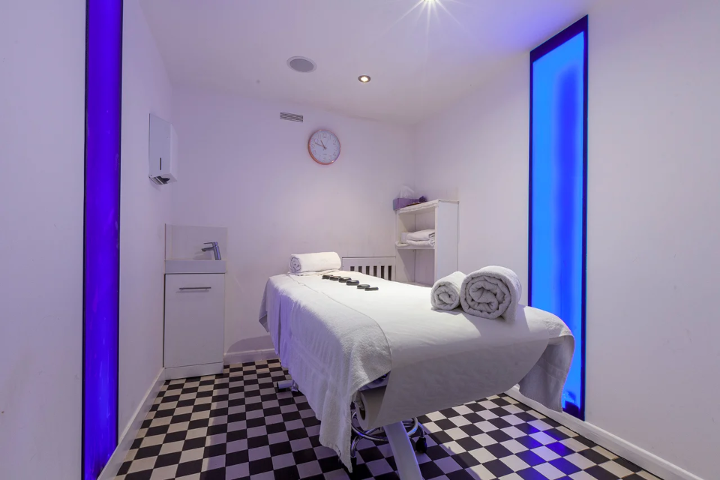 Cobalt Massage Limited - Massage London - Photo de galerie - OneBooking
