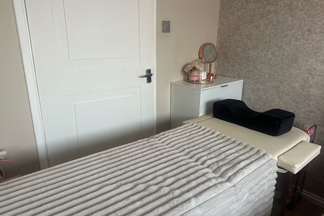 Lash story, Slough, Berkshire