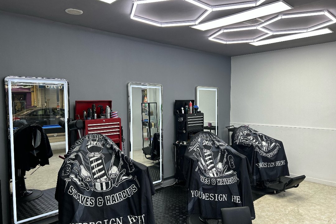 Game Over Barber Club, La Petxina, Valencia