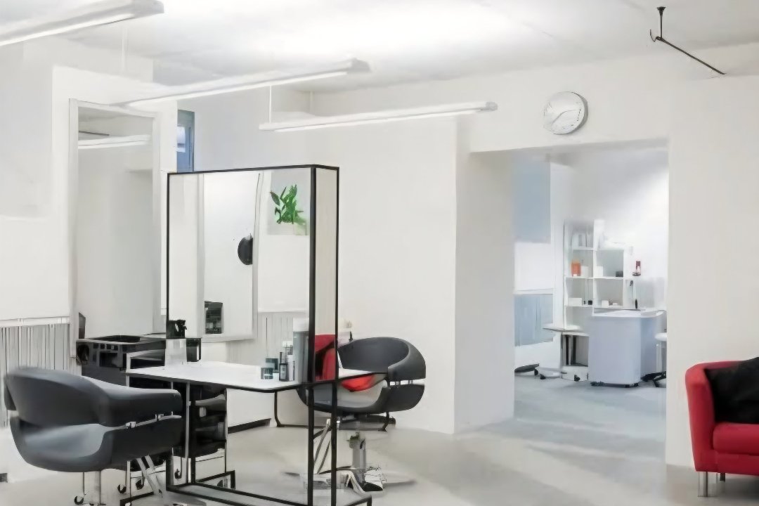 Estilo grožio studija-kirpėja Anžela, Mindaugo Maxima, Vilnius