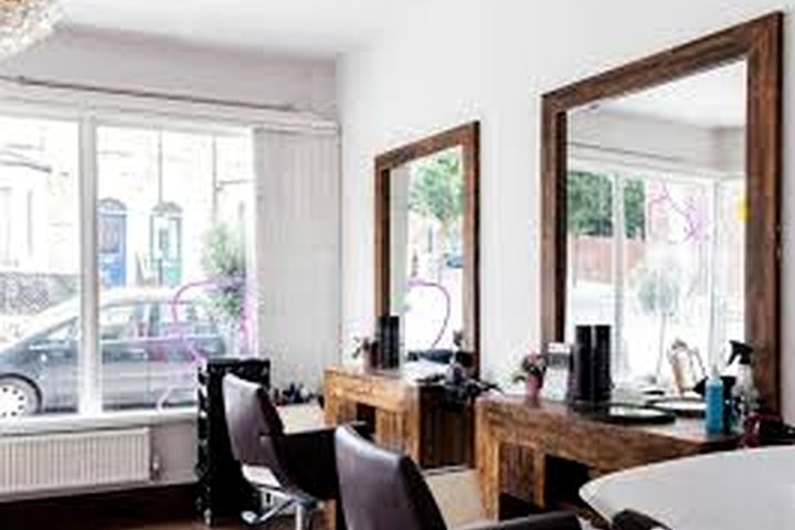 Stella Haistylist & Beautician - Coiffure London - Photo de galerie - OneBooking