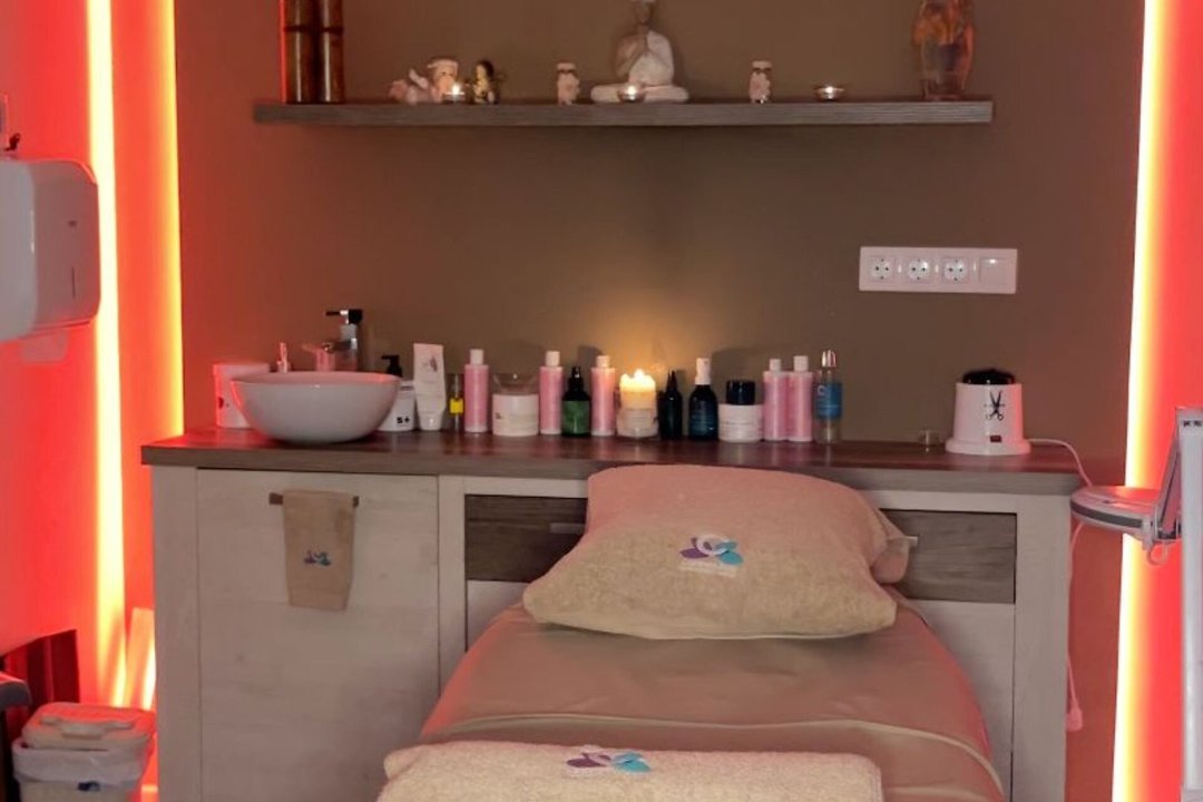Estética y Bienestar Carmen Ruiz, Arruzafilla, Córdoba