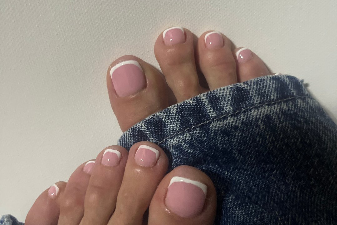 SV Beauty PROFESSIONELLE FUSSPFLEGE, Goldbrunnenplatz, Zürich