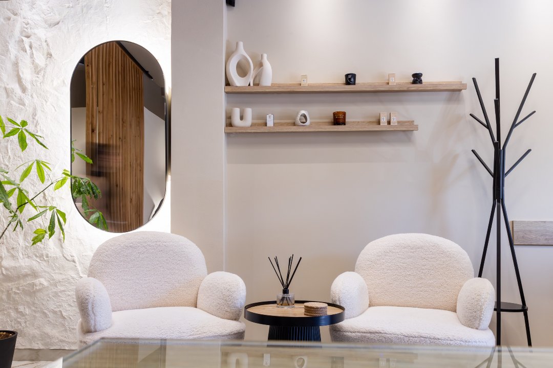 Lavina Nailbar, Θέρμη, Περιφερειακή Ενότητα Θεσσαλονίκης