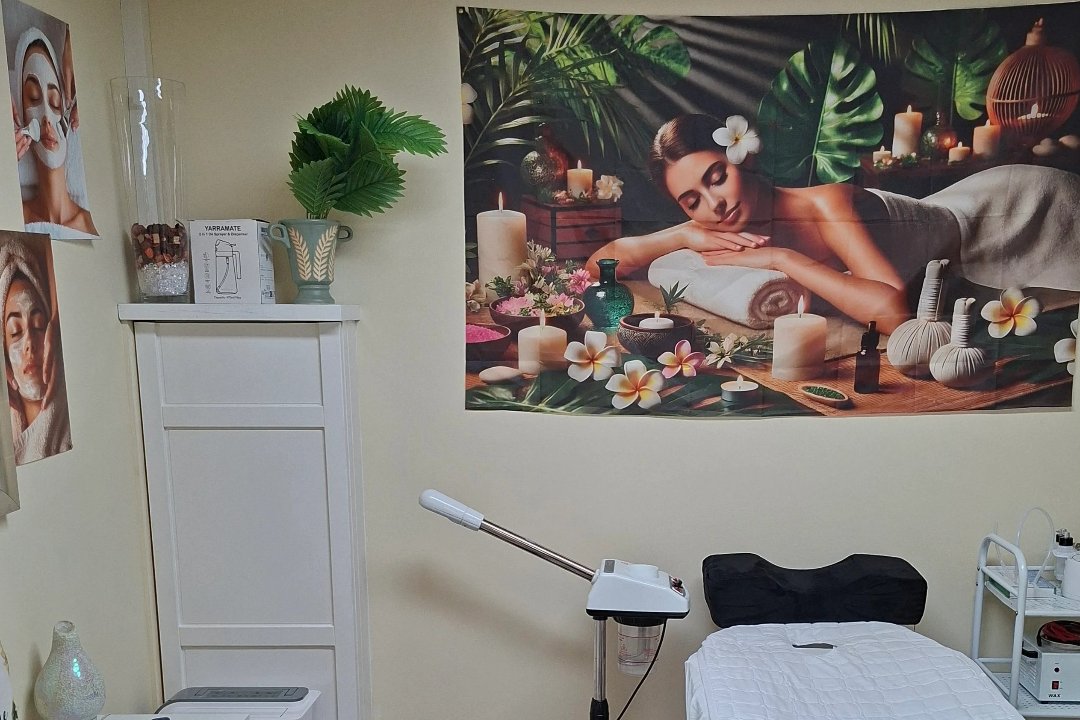 UK Beauty Hair Salon & Luxury Massage, East Croydon, London