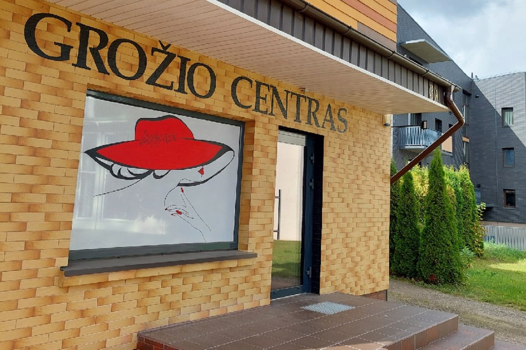 Kirpimas karštomis žirklėmis - Vilma, Katedros g., Panevežys