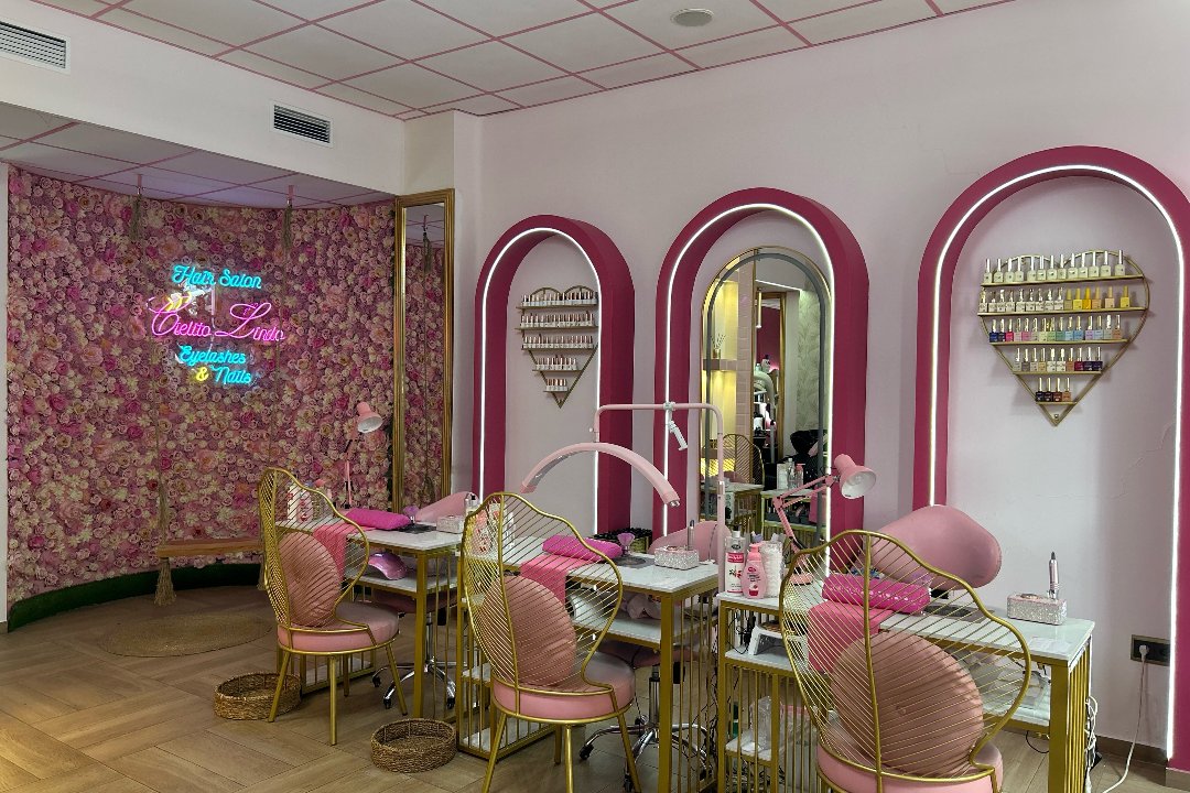 Peluquería y Estética Cielito Lindo, Nou Moles, Valencia