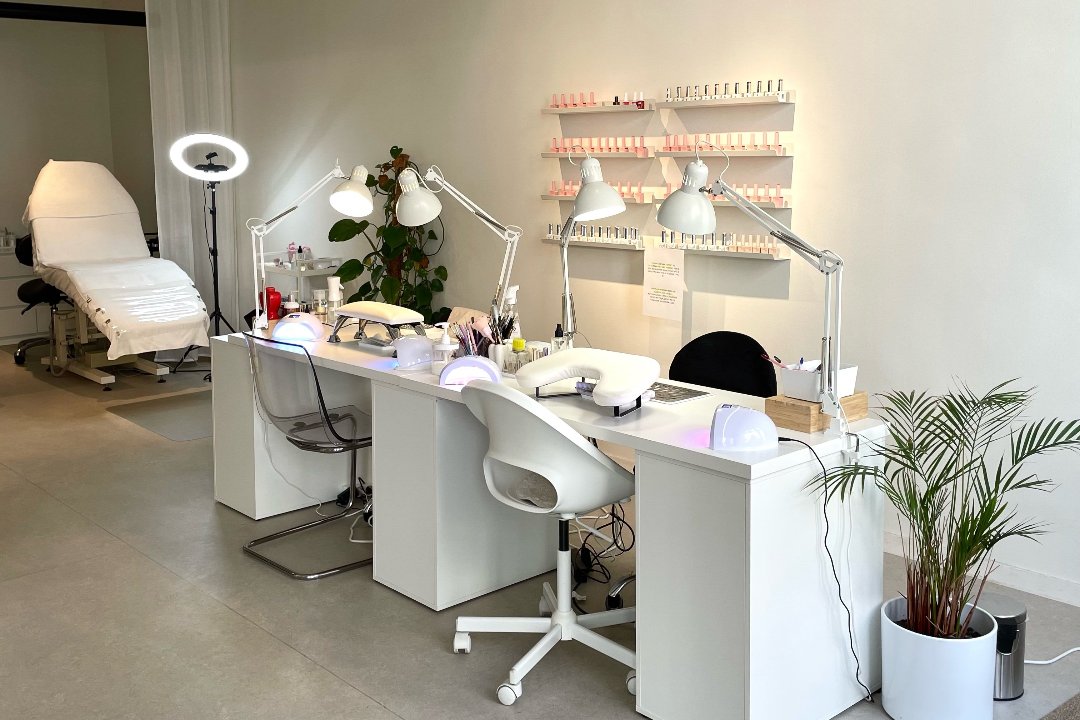 BEAULIE ANTWERP beauty studio, District d'Anvers, Anvers