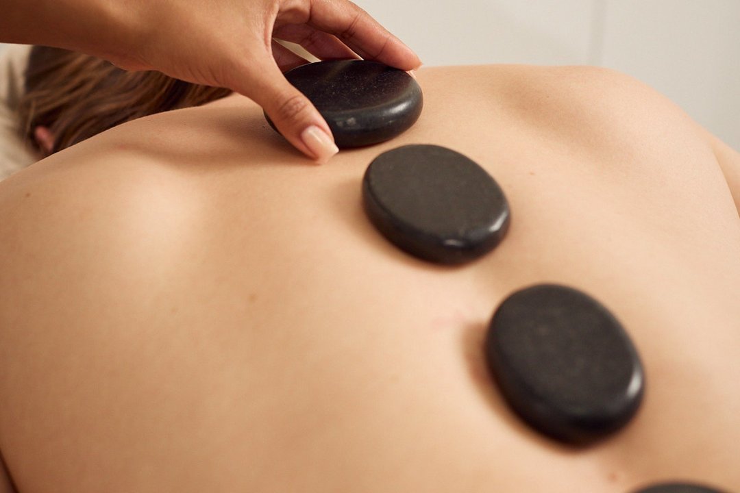 Organic Flow Wellness & Therapy, Vauxhall Bridge Road, London