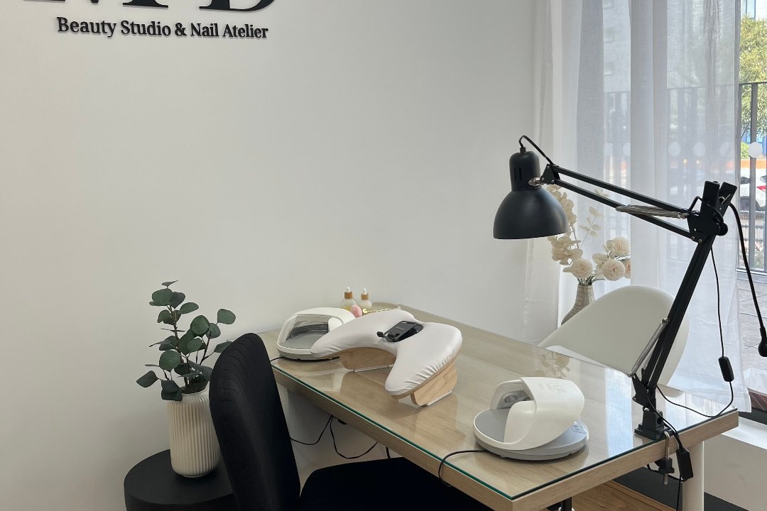 Maison Deni,Nail Atelier, Leamouth, London