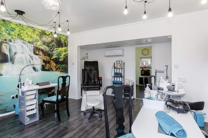 Amour Professional Beauty - Onglerie Halton - Photo de galerie - OneBooking