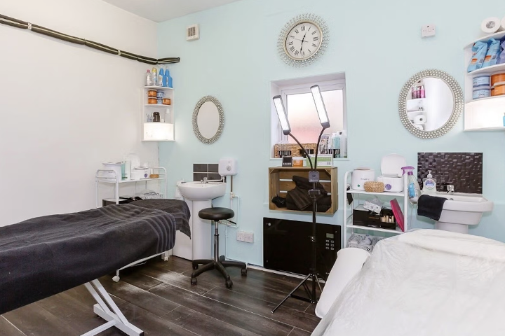 Amour Professional Beauty - Onglerie Halton - Photo de galerie - OneBooking